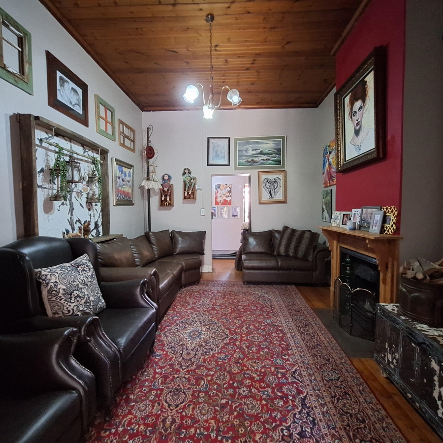 5 Bedroom Property for Sale in Frankfort Free State